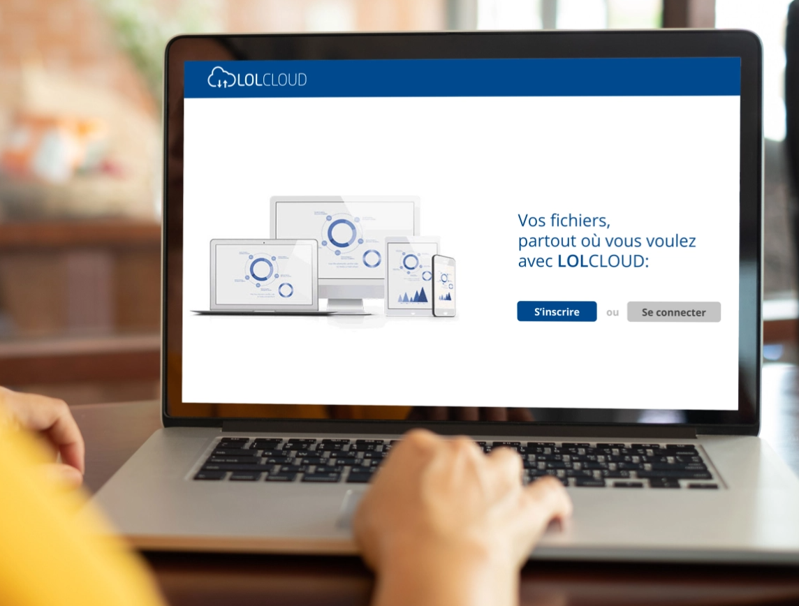 Ordinateur portable avec écran LOLCloud